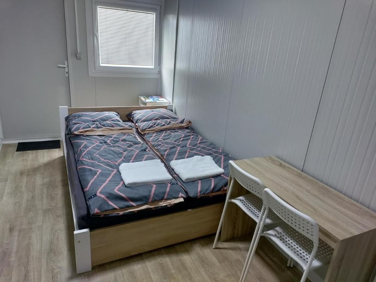 Domino Apartment ฮลูโบกา นาด เวิลตาวู ภายนอก รูปภาพ